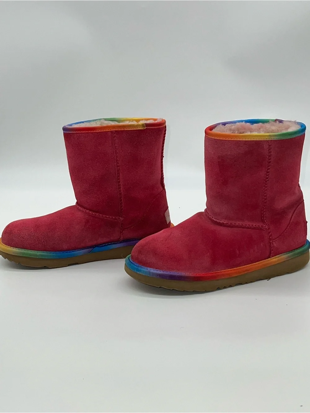 UGG Classic Rainbow‎ Short Fushia Pink Suede Youth Sz 3 in Time for Back School